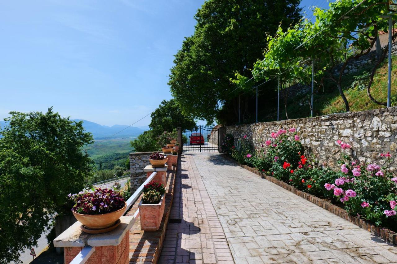 Saranda Landscape Apartment Nivice Bagian luar foto